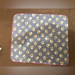 Homemade blanket 2 for $25 today only!!🤎🤎🤎